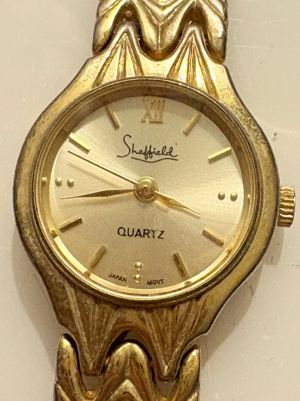 Sheffield Quartz Women's Gold Tone Analog Bracelet Watch Gold Dial Roman/ Baton